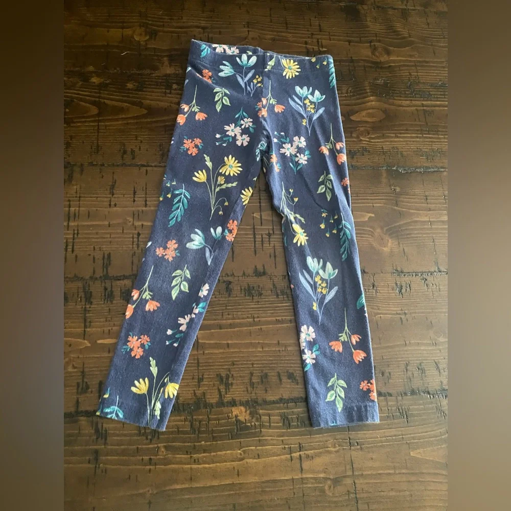 8pc lot children’s place and carters size 5/6 - Picture 3 of 8